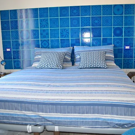 La Casa Bianca Di ベッド・アンド・ブレックファスト ポルト・コンテ